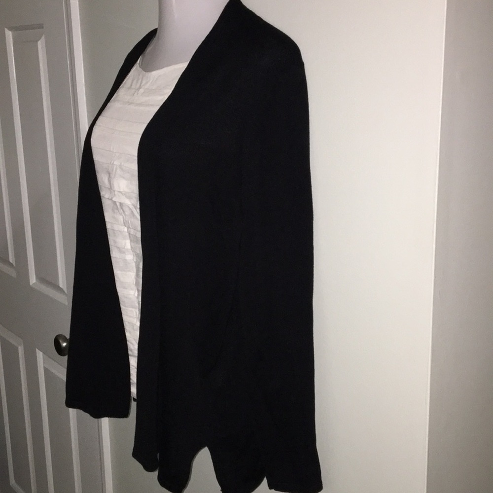 Sweater - Picture 2 of 4